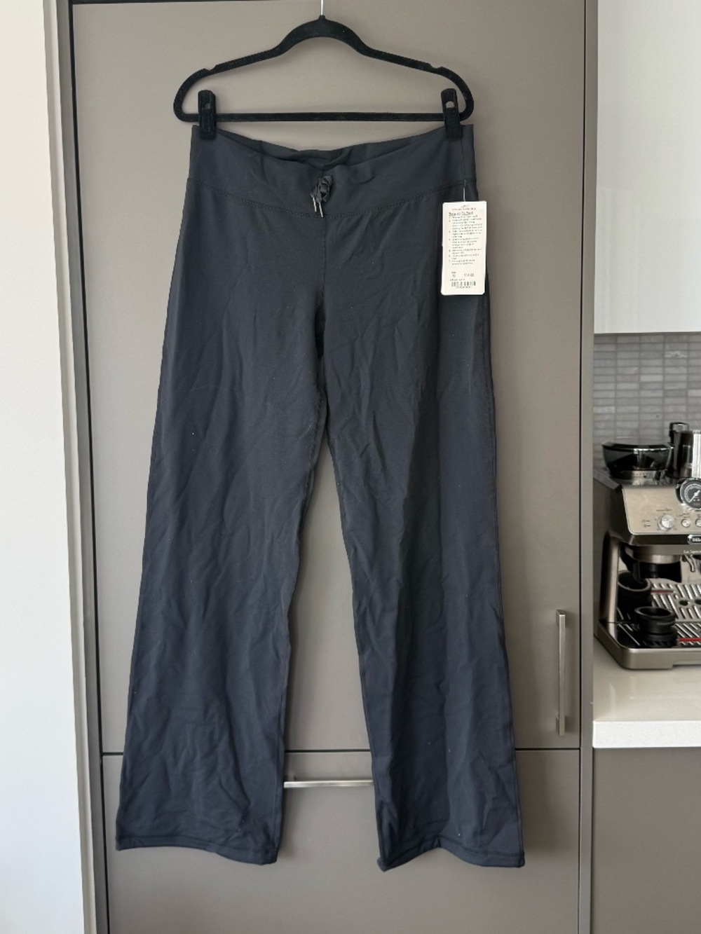 NWT Lululemon Relaxed Fit Pant Size 12 Black Capri Pant Yoga Pilates